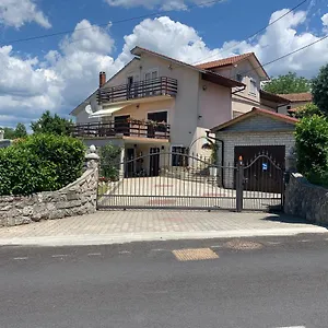 https://lovre.primorje-gorskikotar.com