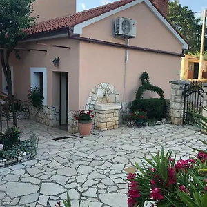 https://teta-jana.in-istria.net