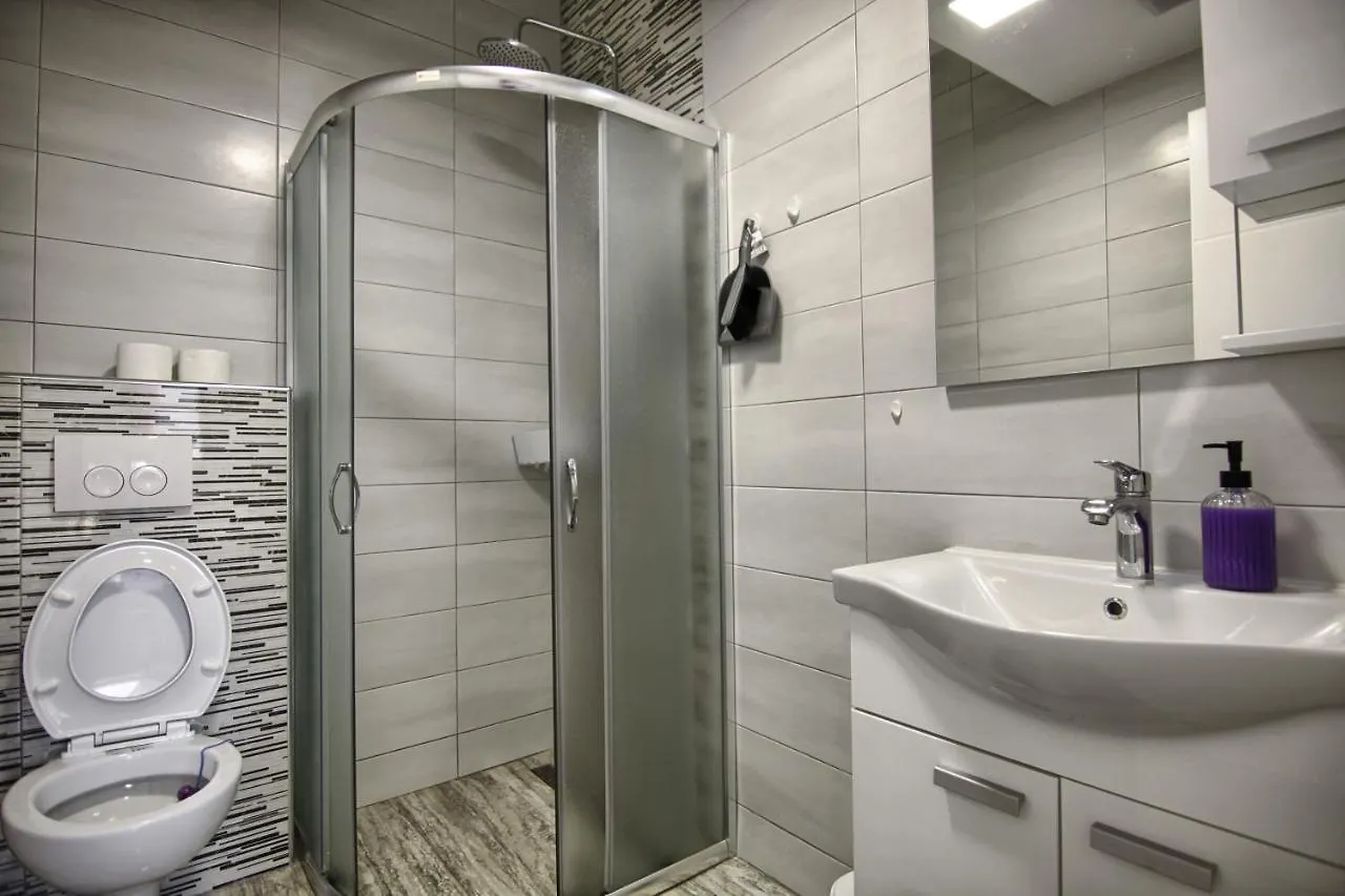 Rooms Dragica Pakostane Apartment