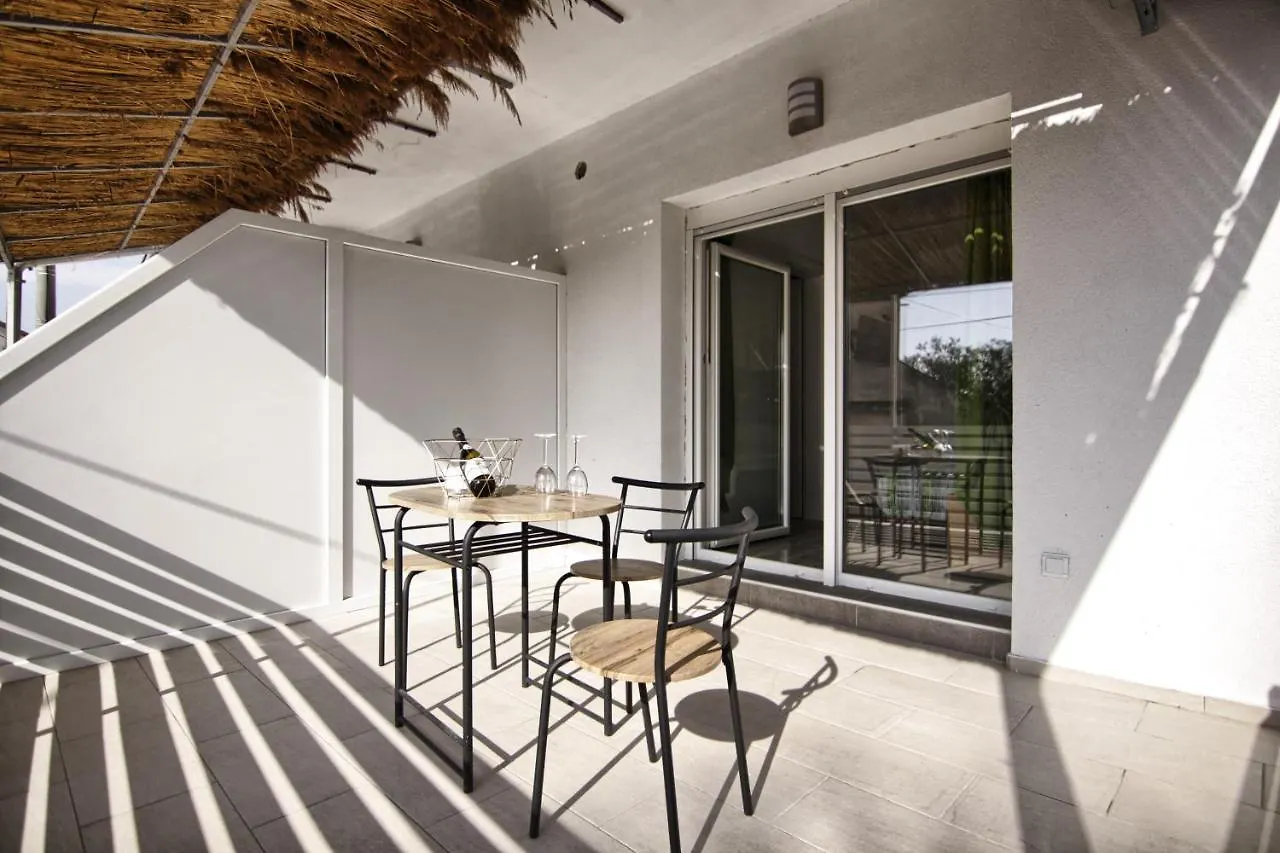 Rooms Dragica Pakostane 0*,  Croatia